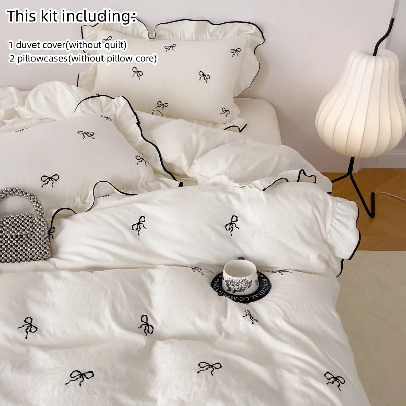 CasaLumora Elegant Bow Embroidery Bedding Set – 3-Piece Ruffled Duvet Cover & Pillowcases for a Cozy Bedroom or Guest Room