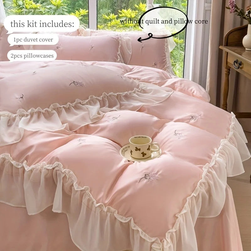 CasaLumora Elegant Rose Embroidered Lace Bedding Set – 3pcs Duvet Cover & Pillowcase Set